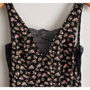Y2K Style H&M Maxi Slip Dress Size 6 Floral Lace Insert Side Slit Deep V Necklin